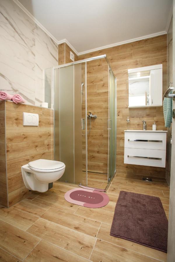 Tik Tak Apartman Subotica Buitenkant foto