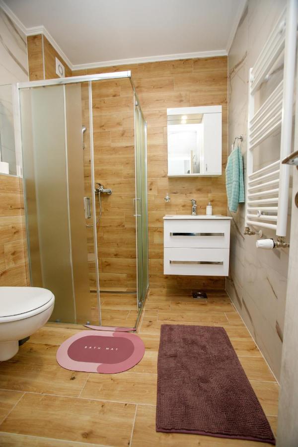 Tik Tak Apartman Subotica Buitenkant foto